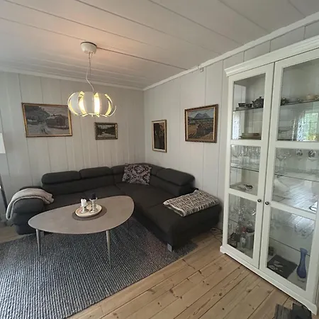 Feriehus Charming Riverside With Sauna - Near River And Great Outdoors Alvdal